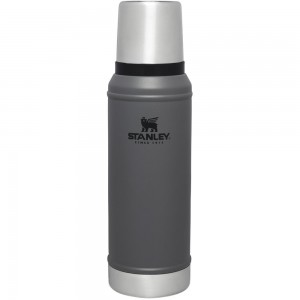 Charcoal Grey Stanley Classic Legendary Vacuum Insulated Bottle | 1.0 QT Vacuum Bottles | 41827UBGL