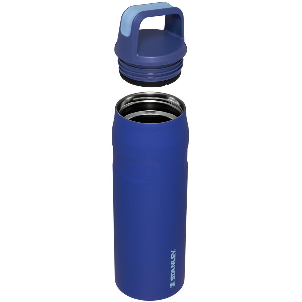 Blue Stanley IceFlow™ Bottle with Cap and Carry+ Lid | 24 OZ Water Bottles | 78526EIFX