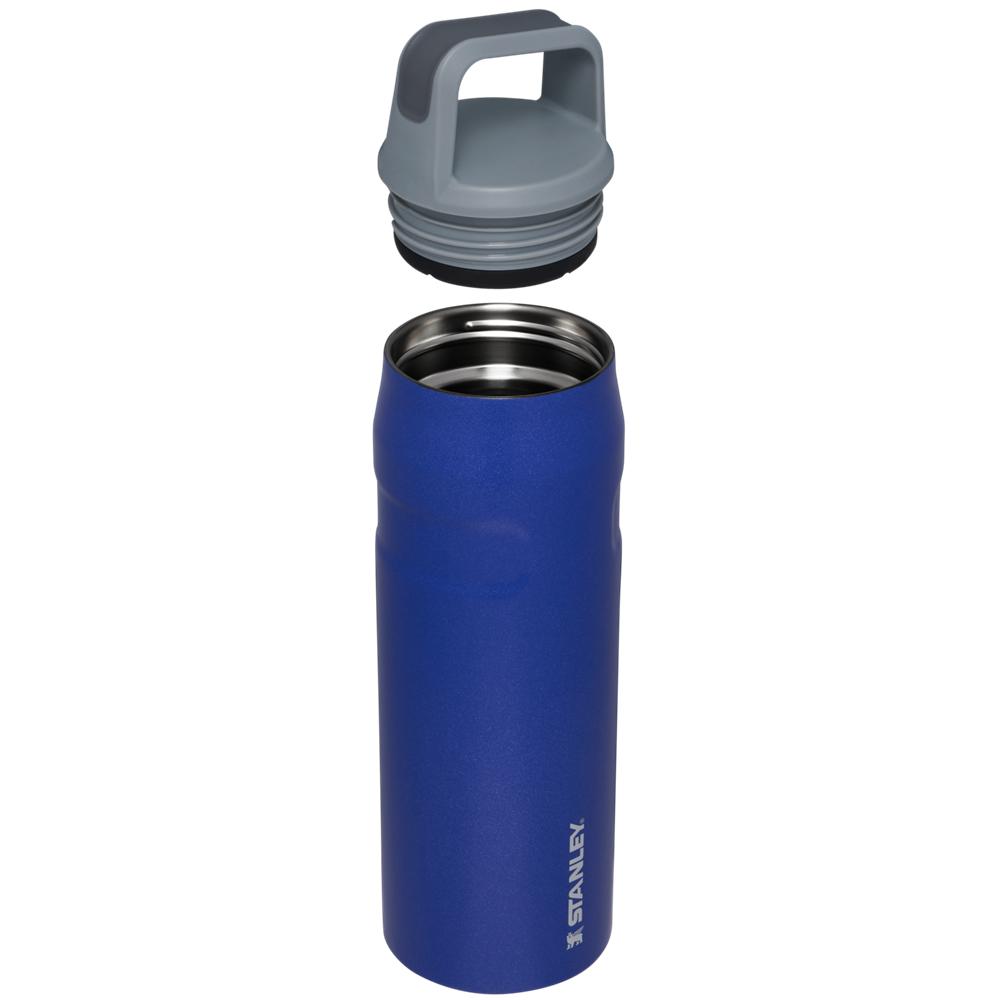 Blue Stanley IceFlow™ Bottle with Cap and Carry+ Lid | 24 OZ Water Bottles | 93458YXDS