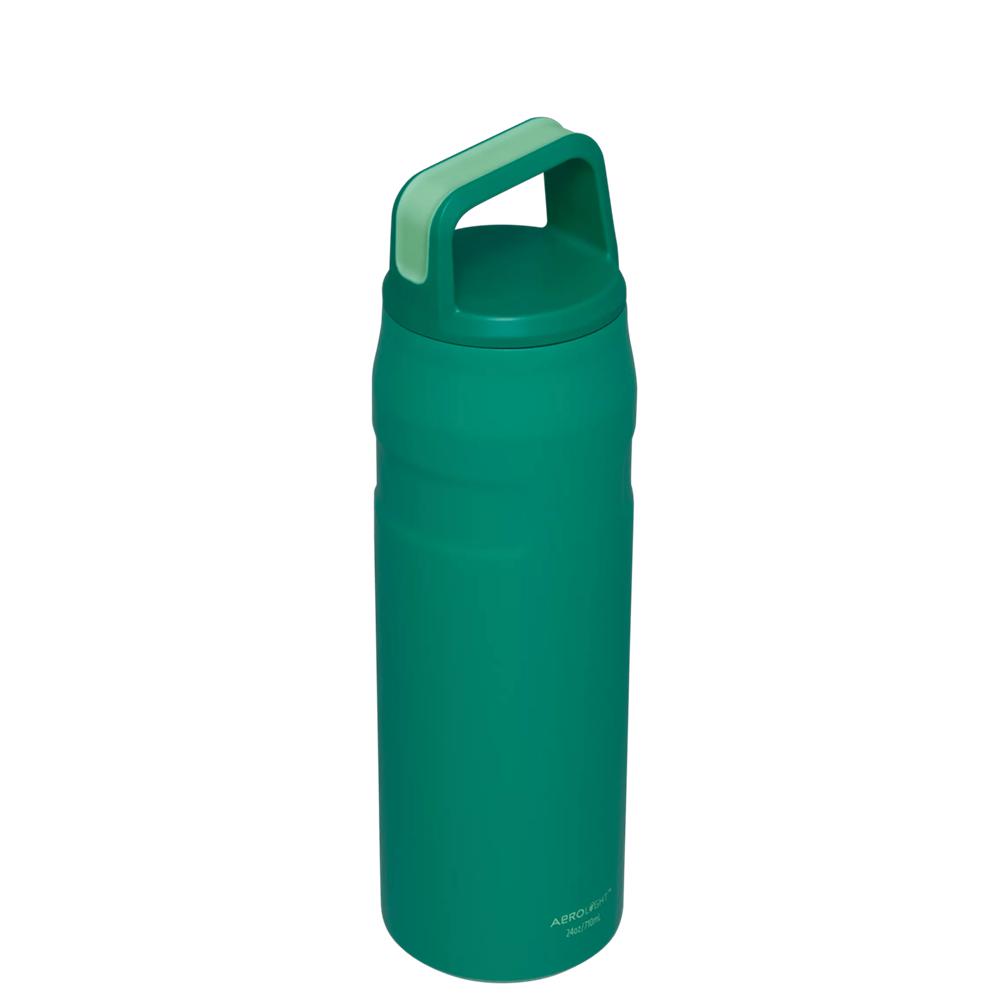 Green Stanley IceFlow™ Bottle with Cap and Carry+ Lid | 24 OZ Water Bottles | 56903CPQD