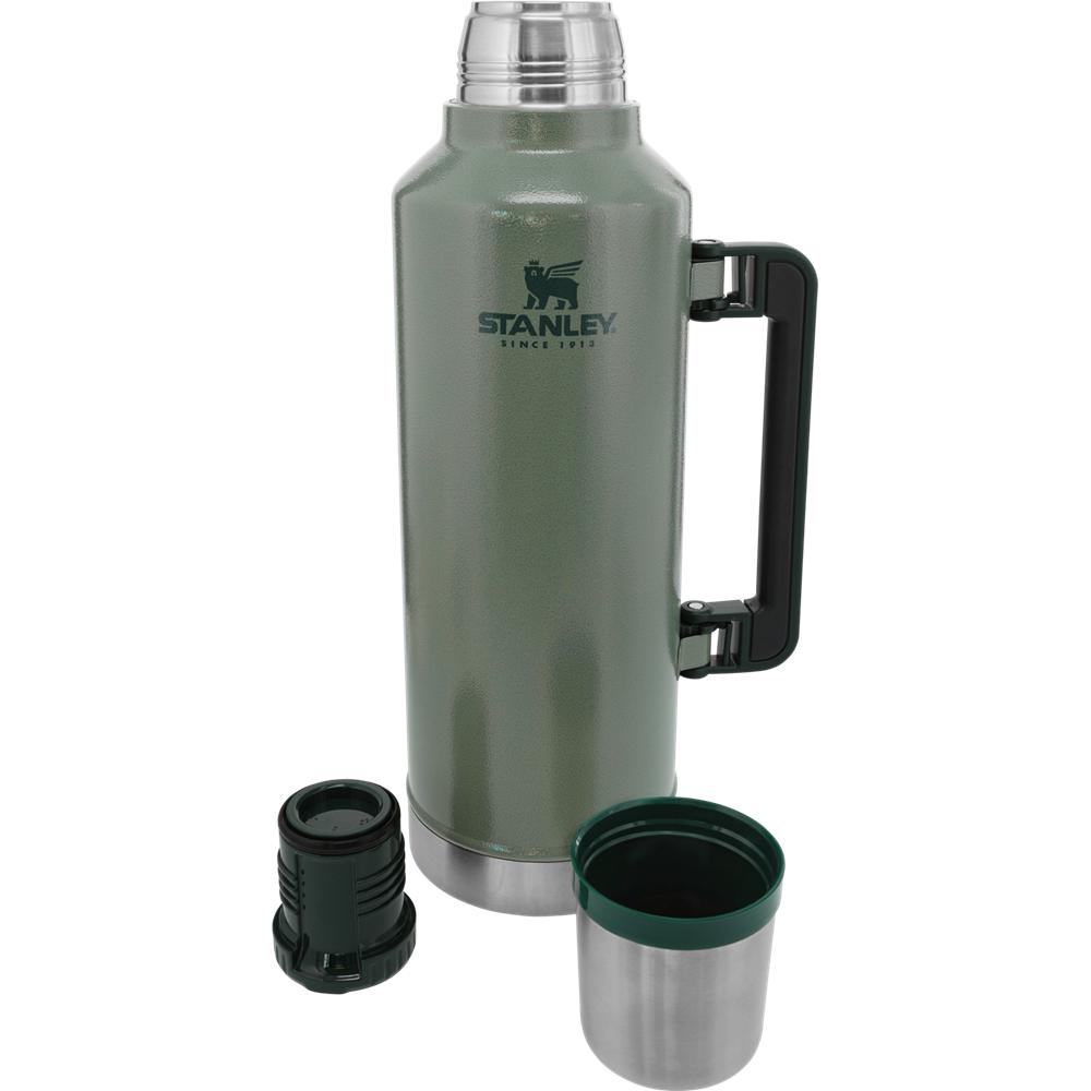 Hammertone Green Stanley Classic Legendary Vacuum Insulated Bottle | 2.5 QT Vacuum Bottles | 41896TMGI