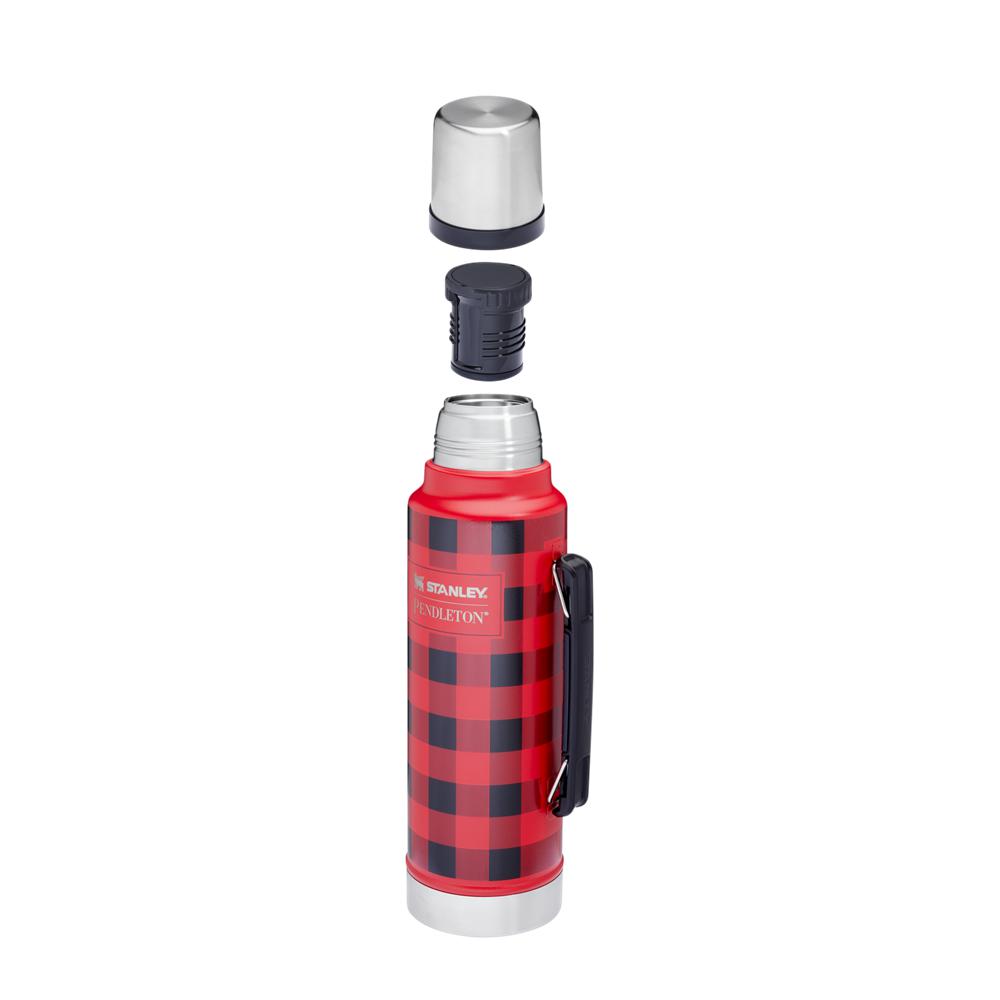 Red Stanley Stanley x Pendleton Classic Bottle | Buffalo Check | 1.5 QT Vacuum Bottles | 56102LWPT