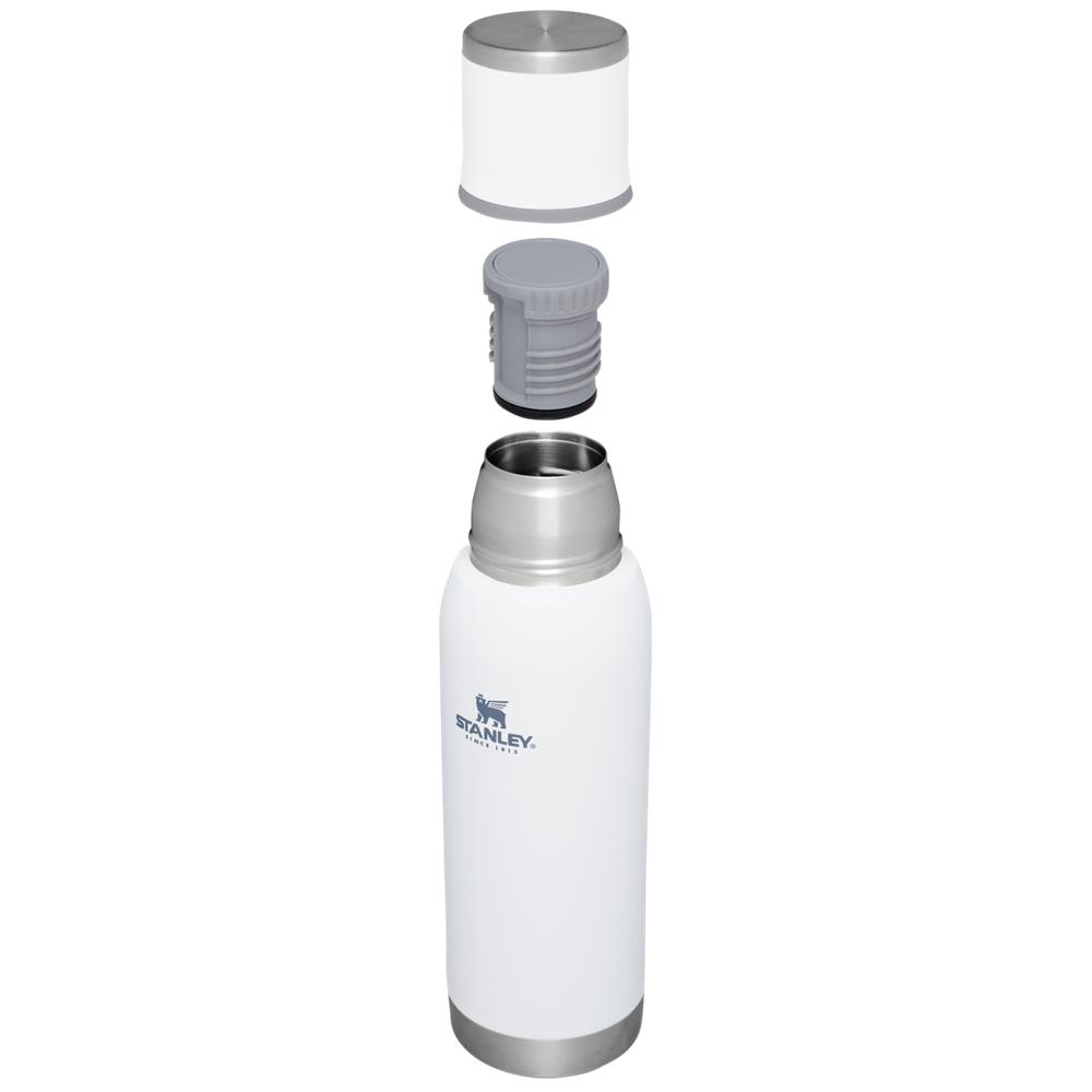 White Stanley Adventure To-Go Bottle | 25 OZ Vacuum Bottles | 41360LKVN